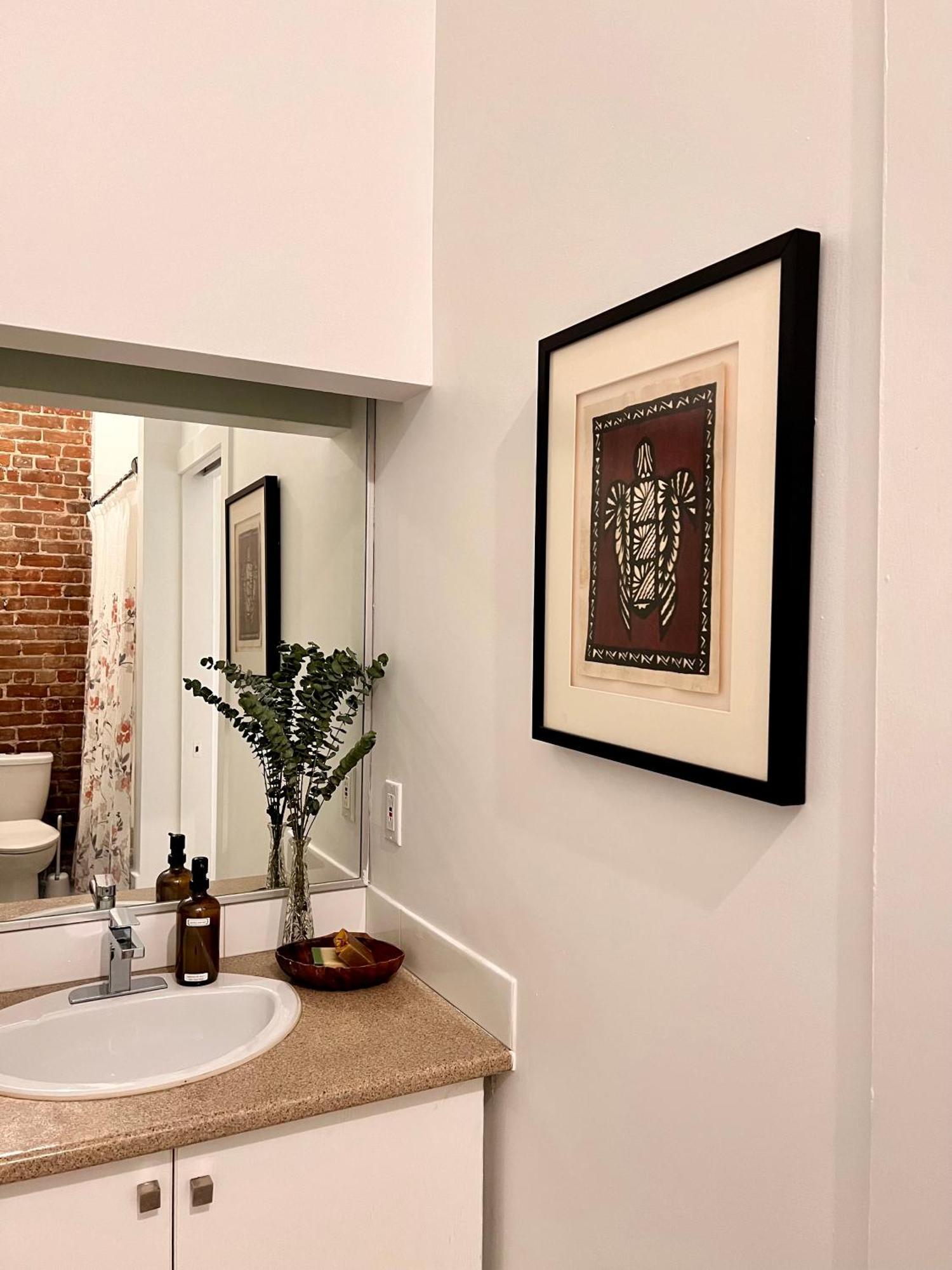 Elegant 1-Bedroom Apartment In Old Port- 301 Montreal Exterior photo